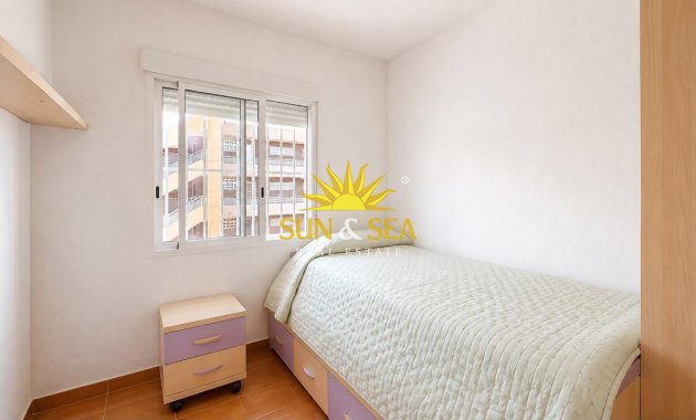 Resale - Apartment - Torrevieja - torrevieja