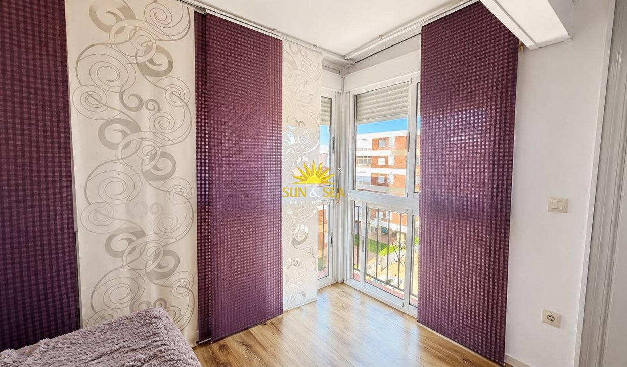 Resale - Apartment - Torrevieja - torrevieja