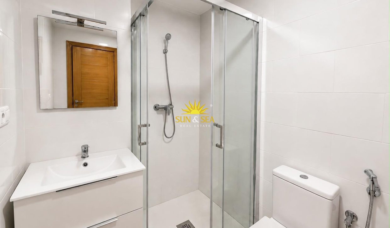 Resale - Apartment - Torrevieja - torrevieja