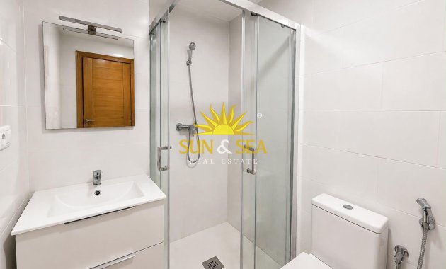 Resale - Apartment - Torrevieja - torrevieja