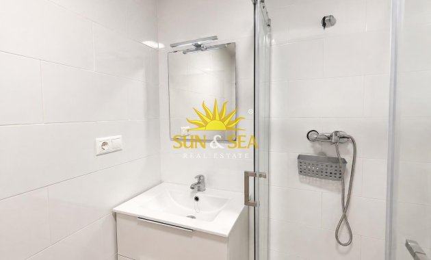 Resale - Apartment - Torrevieja - torrevieja