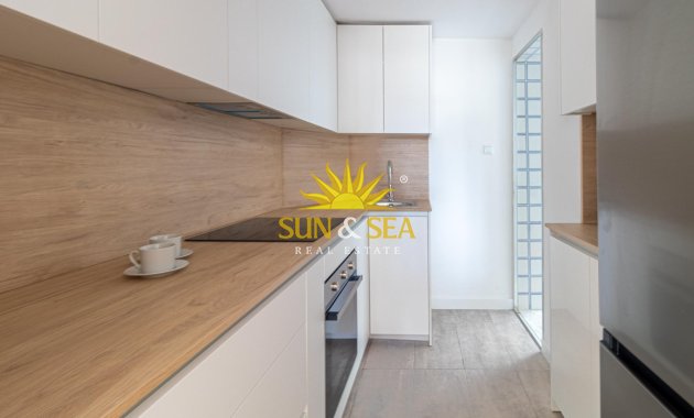 Resale - Apartment - Torrevieja - La Mata pueblo