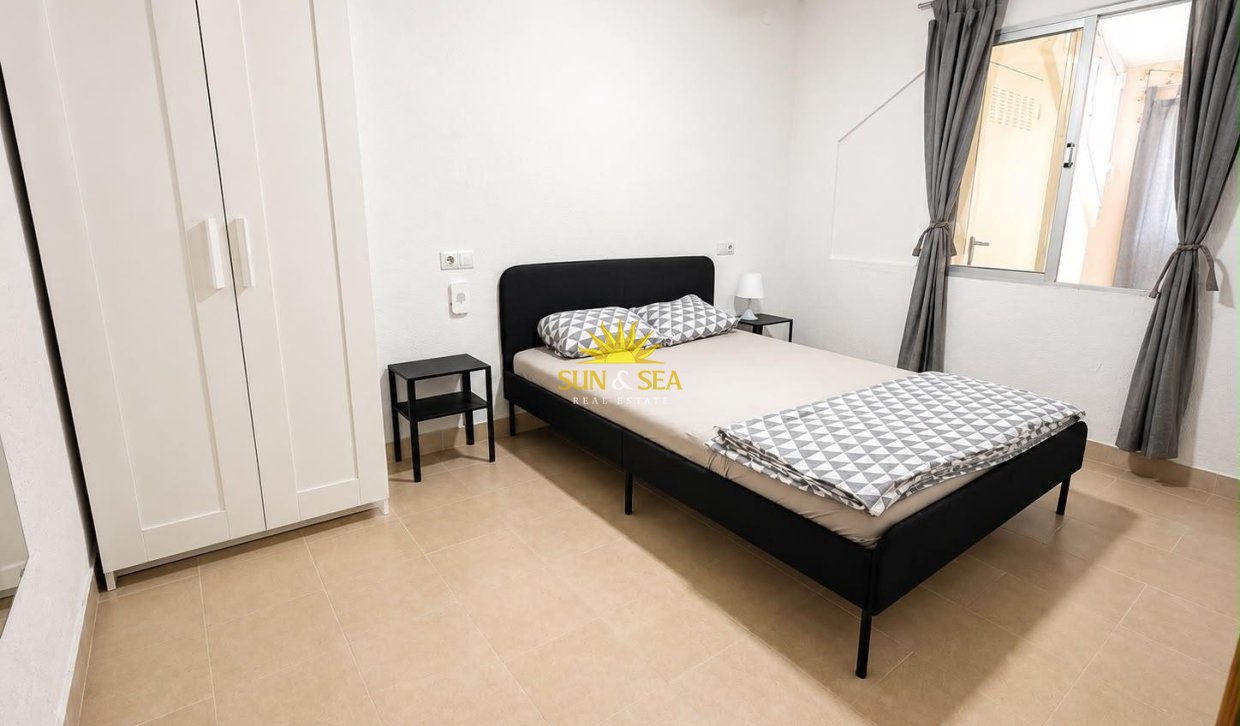 Herverkoop - Townhouse - Torrevieja - Centro