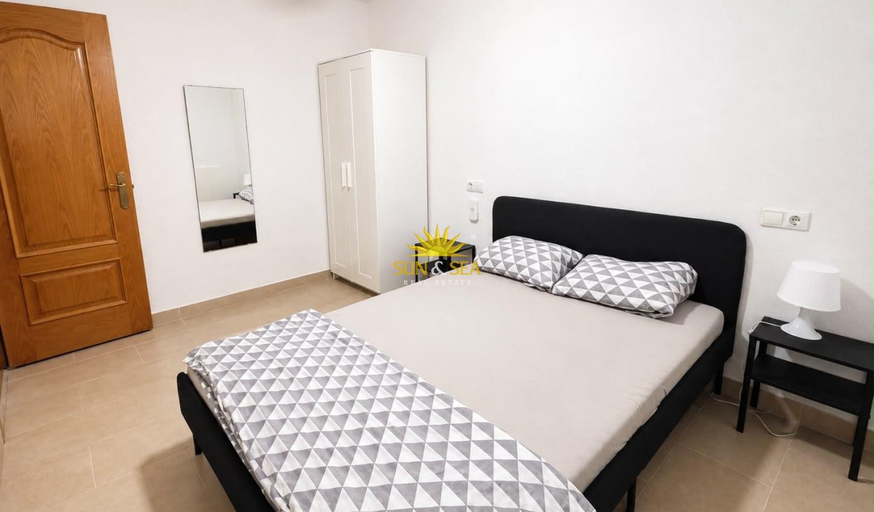 Herverkoop - Townhouse - Torrevieja - Centro
