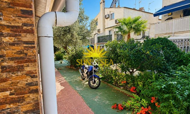 Herverkoop - Townhouse - Torrevieja - Centro