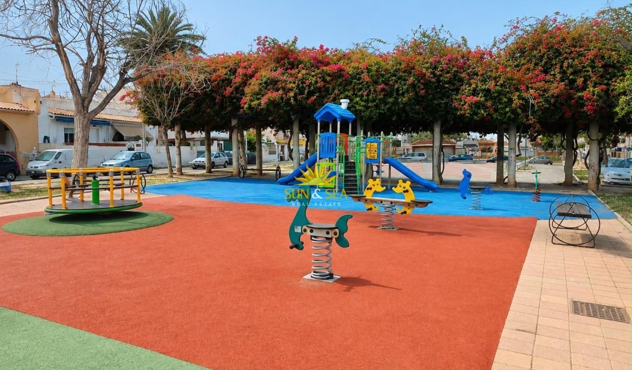 Herverkoop - Townhouse - Torrevieja - Centro