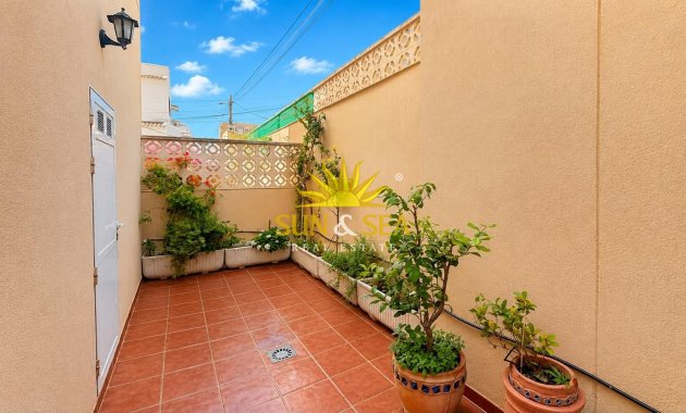 Reventa - Duplex - Torrevieja - Playa de los locos