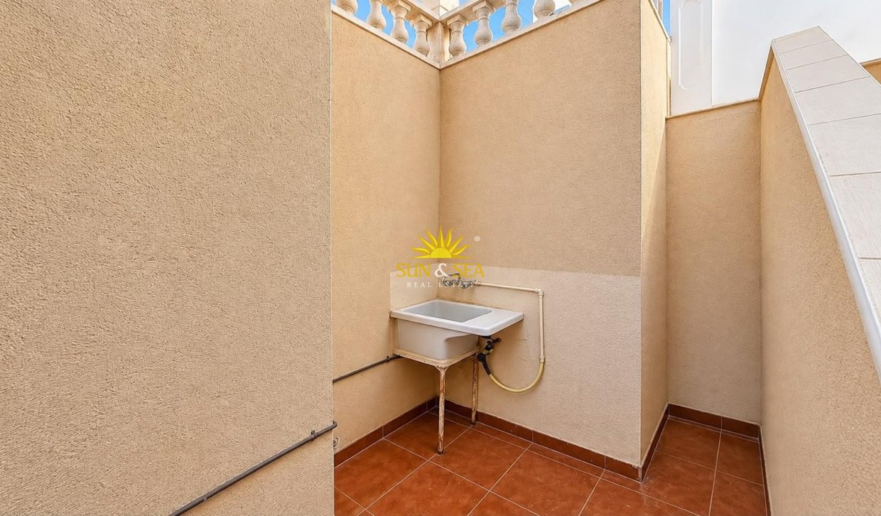 Reventa - Duplex - Torrevieja - Playa de los locos