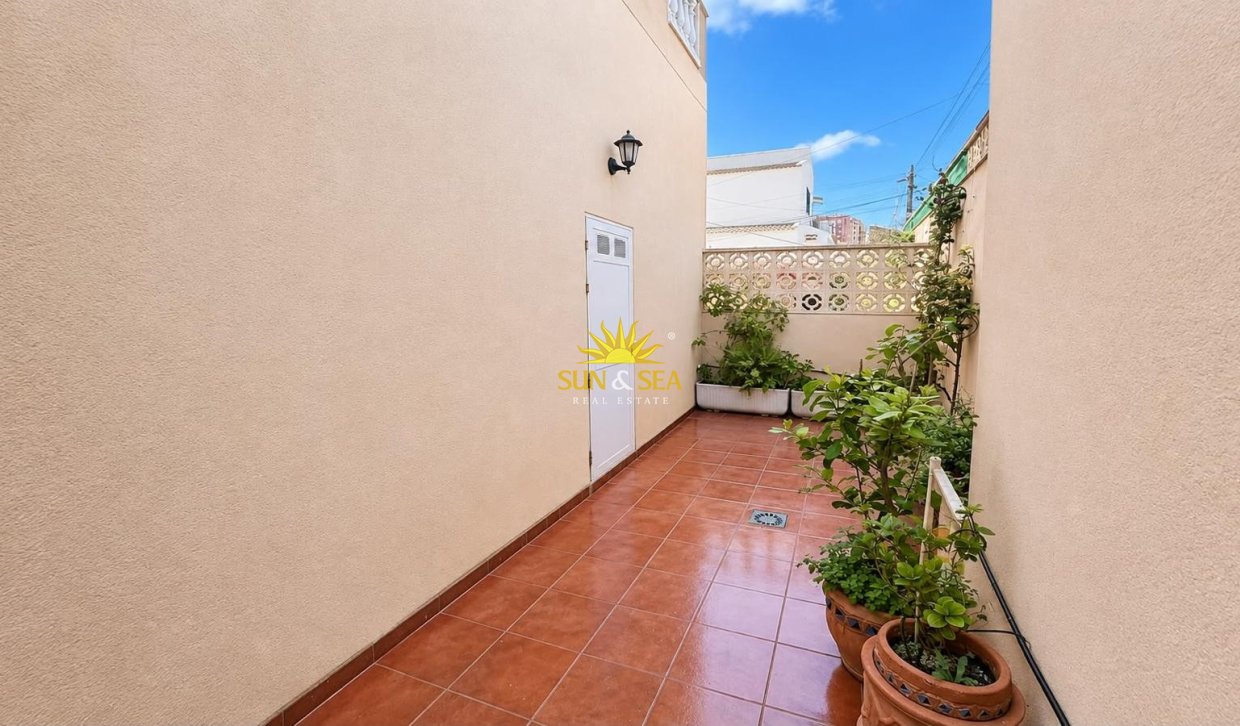 Reventa - Duplex - Torrevieja - Playa de los locos
