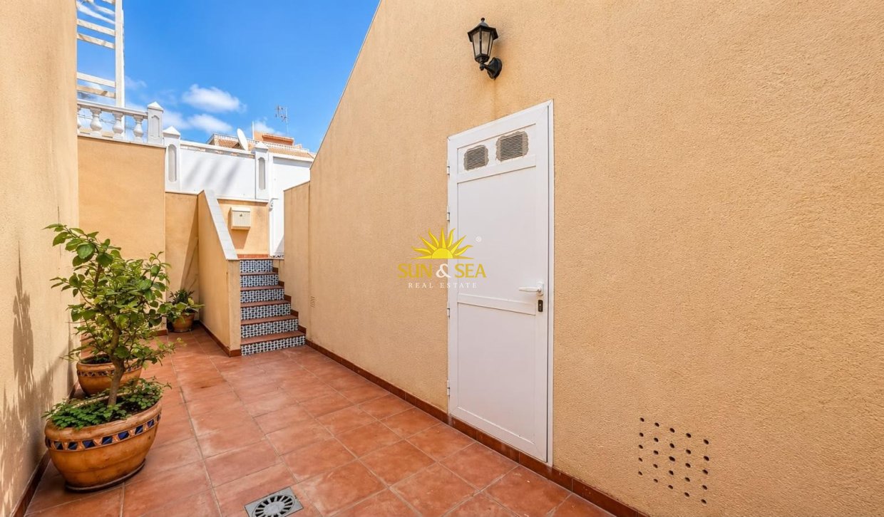 Reventa - Duplex - Torrevieja - Playa de los locos