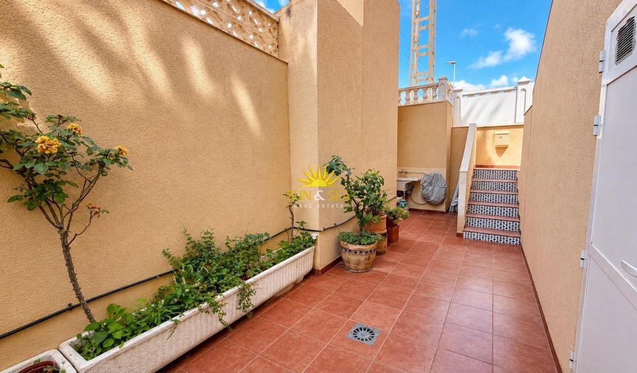 Reventa - Duplex - Torrevieja - Playa de los locos