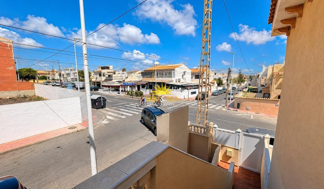 Reventa - Duplex - Torrevieja - Playa de los locos