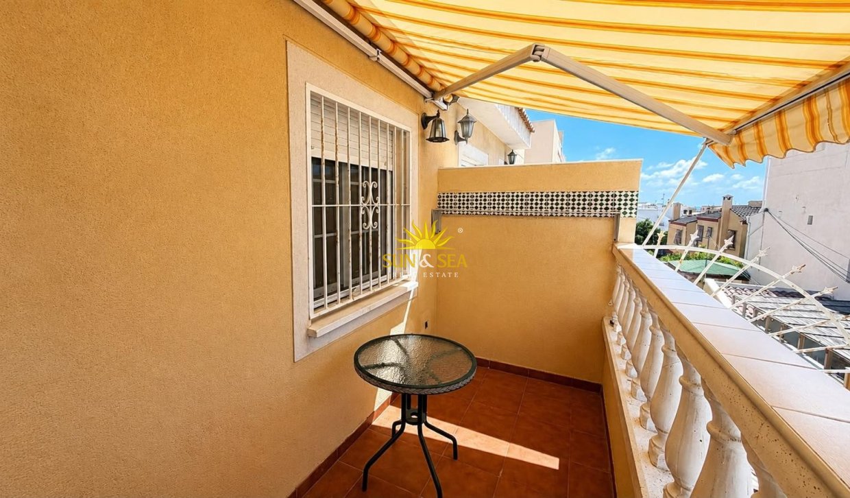 Reventa - Duplex - Torrevieja - Playa de los locos