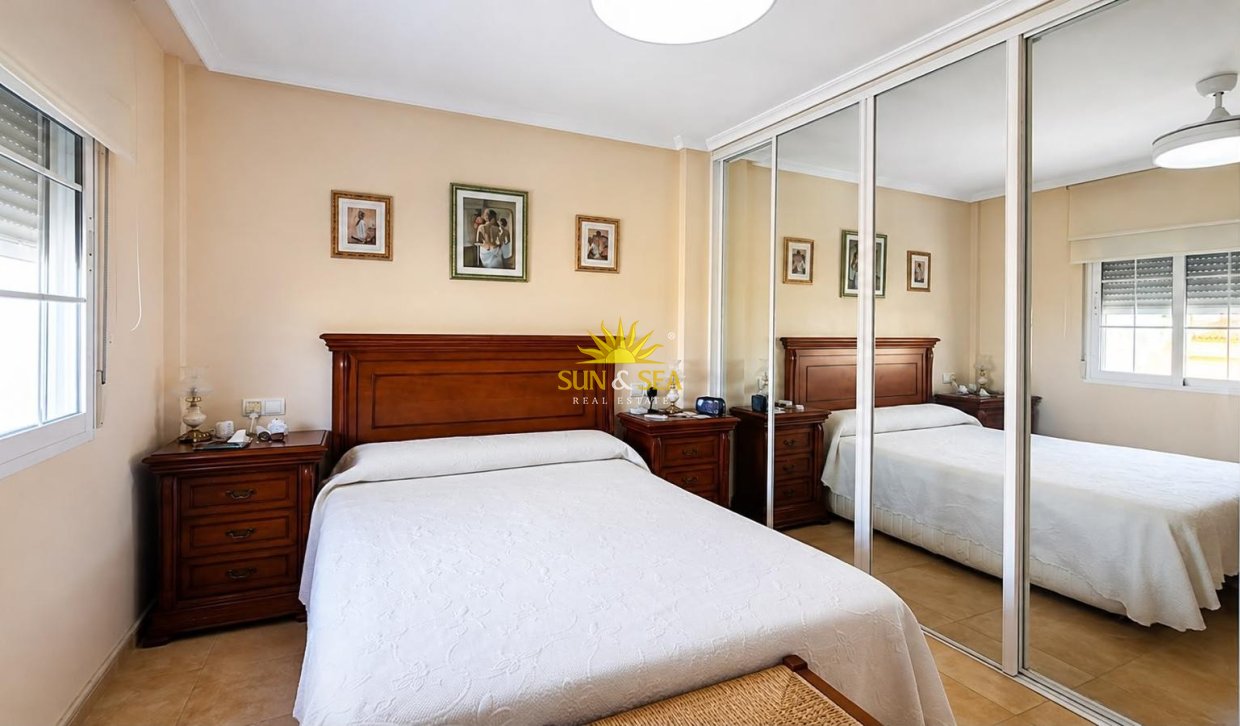 Reventa - Duplex - Torrevieja - Playa de los locos