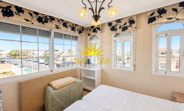 Reventa - Duplex - Torrevieja - Playa de los locos