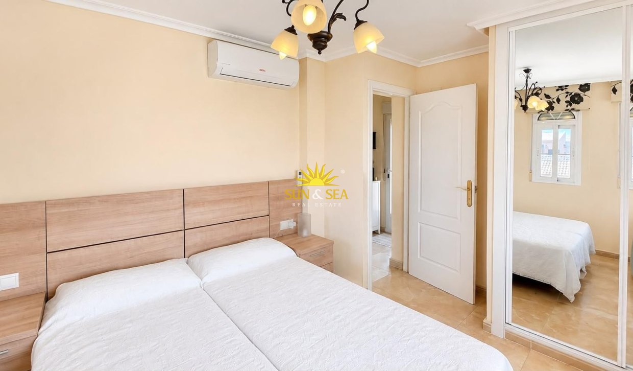 Reventa - Duplex - Torrevieja - Playa de los locos