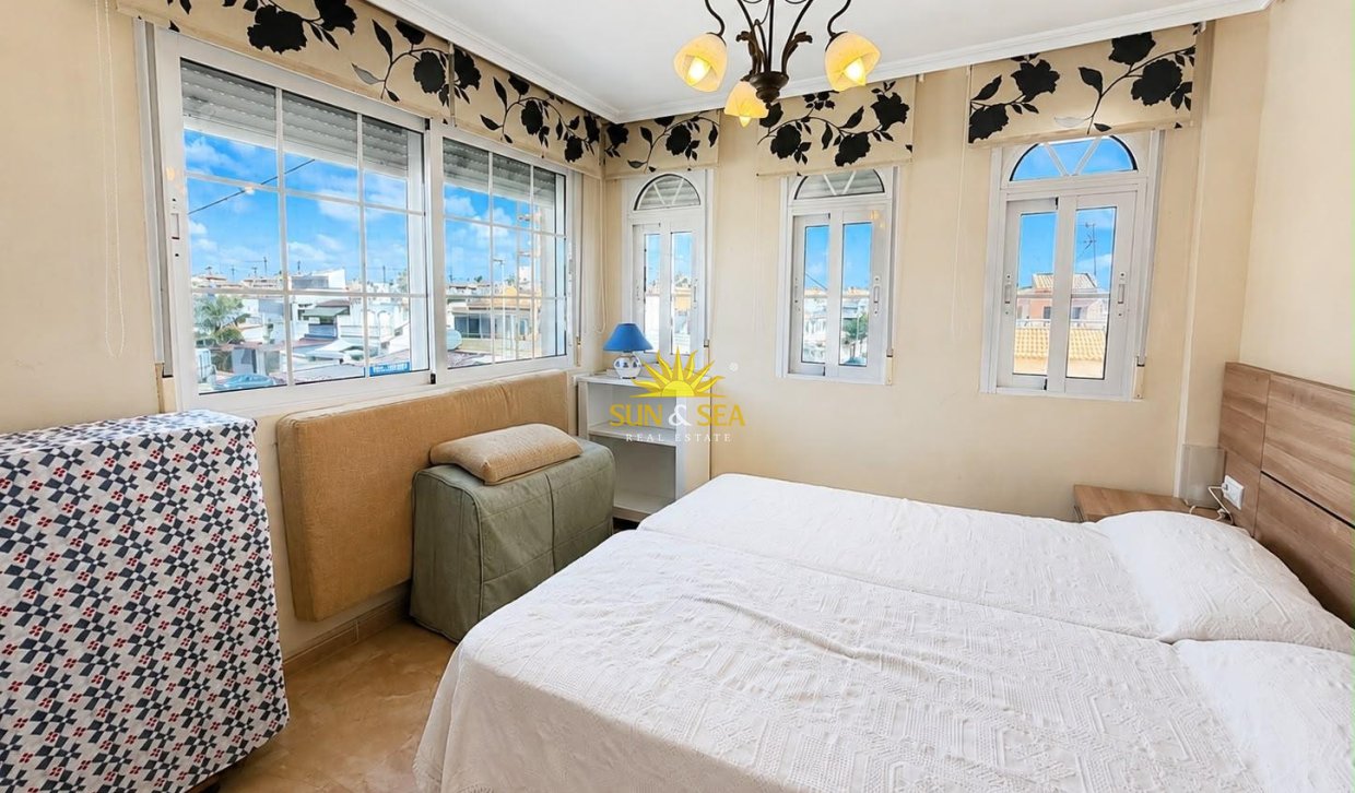 Reventa - Duplex - Torrevieja - Playa de los locos