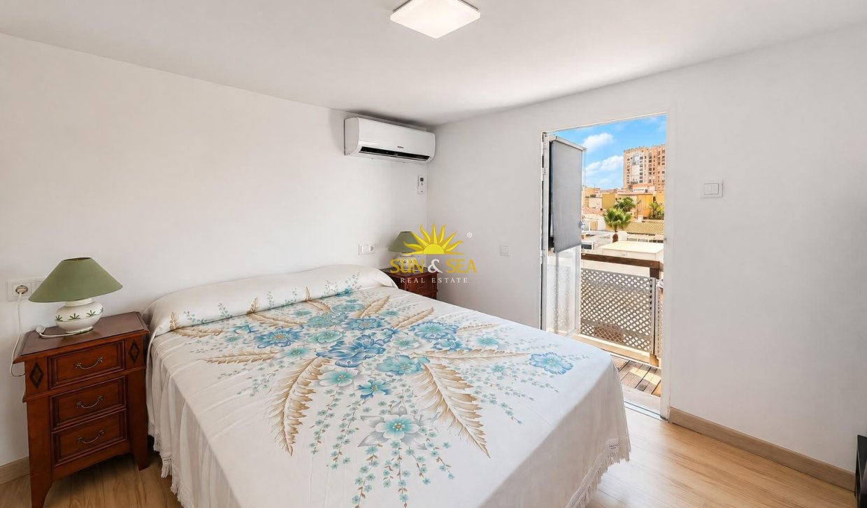 Reventa - Duplex - Torrevieja - Playa de los locos