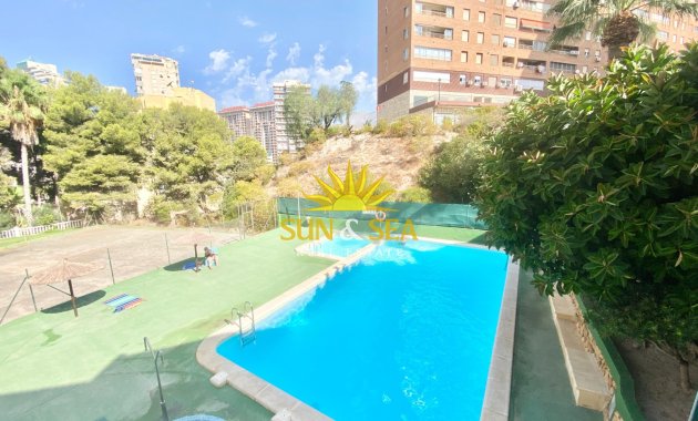 Alquiler a largo plazo - Chalet - Benidorm - Playa Poniente