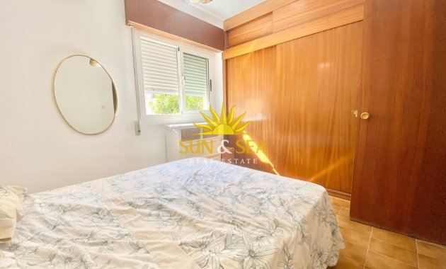 Alquiler a largo plazo - Chalet - Benidorm - Playa Poniente
