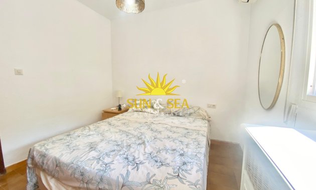 Alquiler a largo plazo - Chalet - Benidorm - Playa Poniente