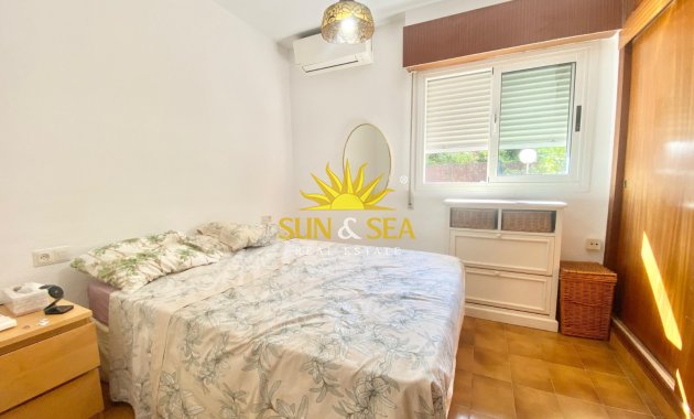 Alquiler a largo plazo - Chalet - Benidorm - Playa Poniente