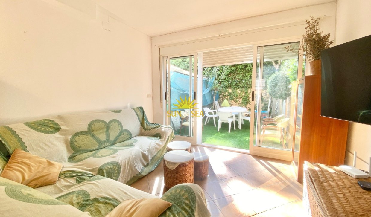 Alquiler a largo plazo - Chalet - Benidorm - Playa Poniente