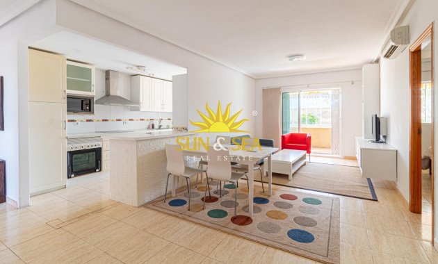 Resale - Townhouse - Orihuela Costa - Punta Prima