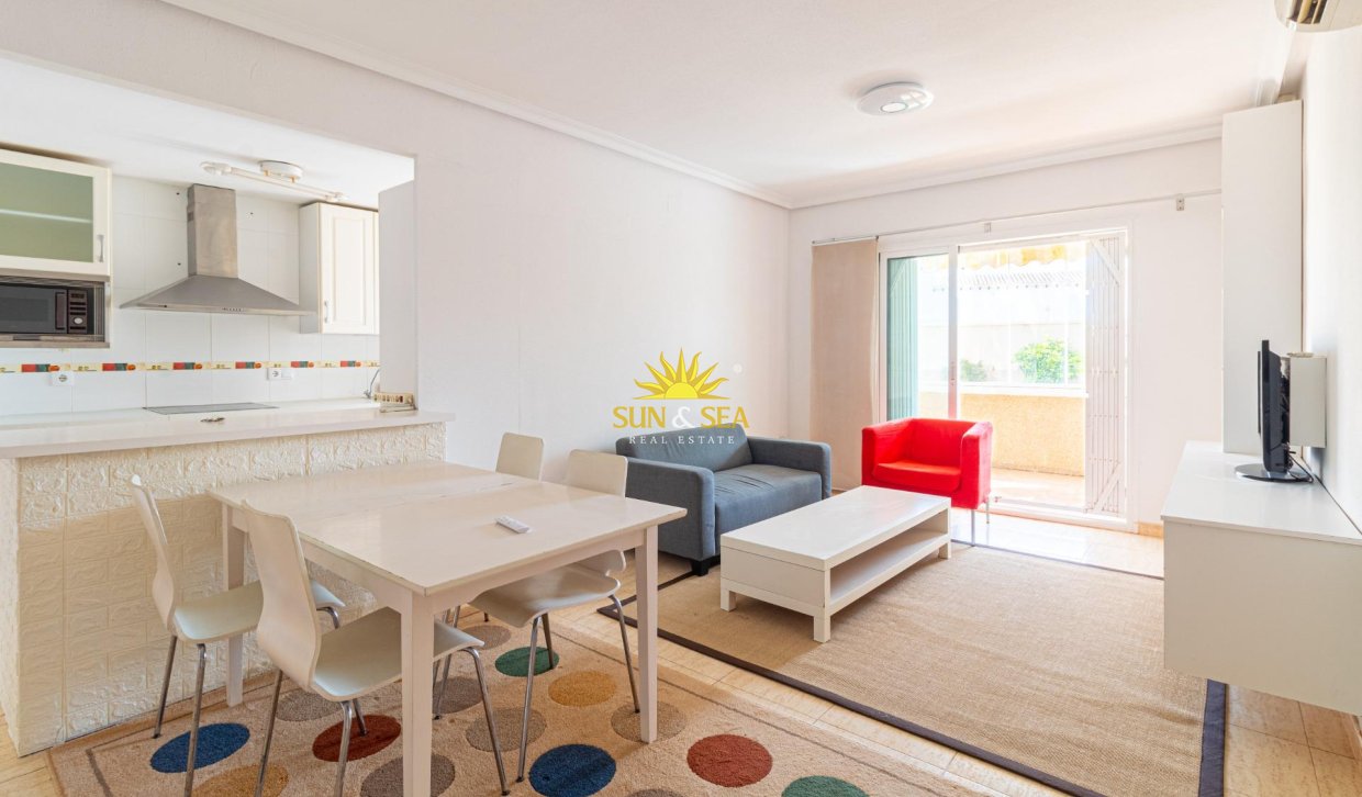 Resale - Townhouse - Orihuela Costa - Punta Prima