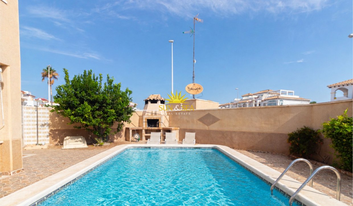Resale - Townhouse - Orihuela Costa - Punta Prima