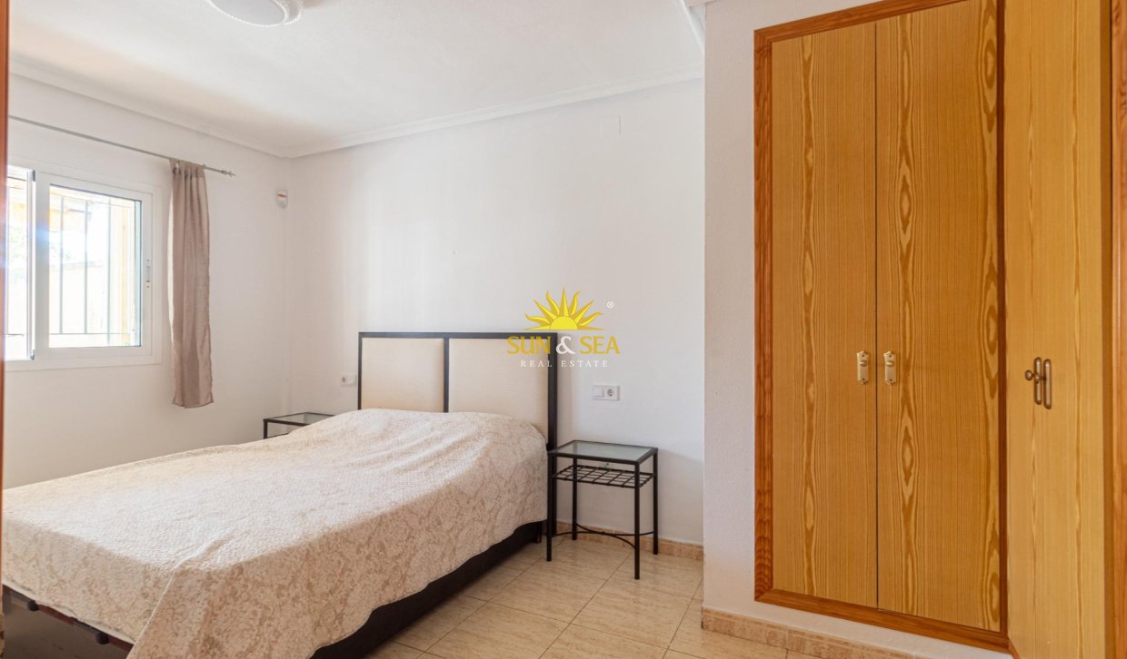 Resale - Townhouse - Orihuela Costa - Punta Prima