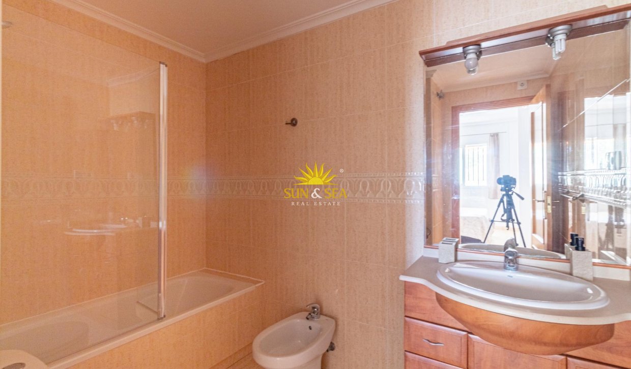 Resale - Townhouse - Orihuela Costa - Punta Prima