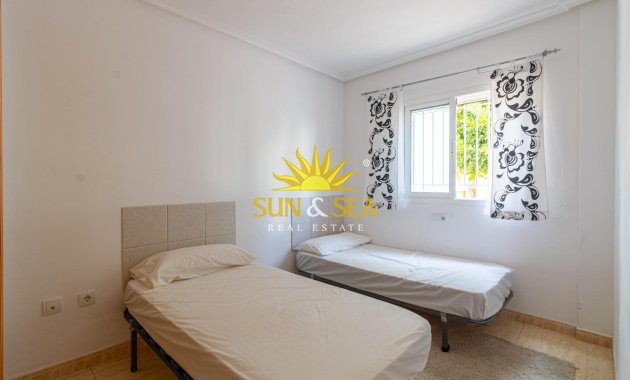 Resale - Townhouse - Orihuela Costa - Punta Prima