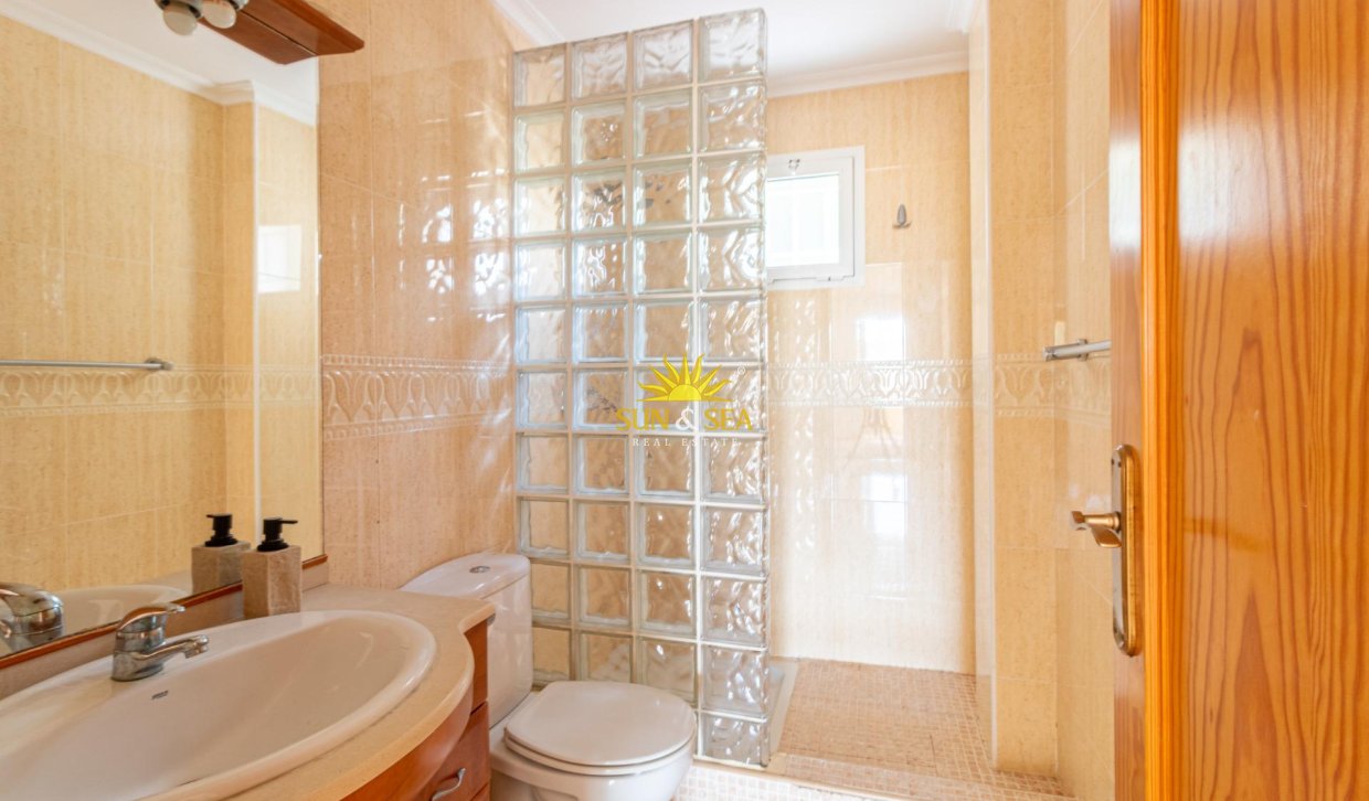 Resale - Townhouse - Orihuela Costa - Punta Prima