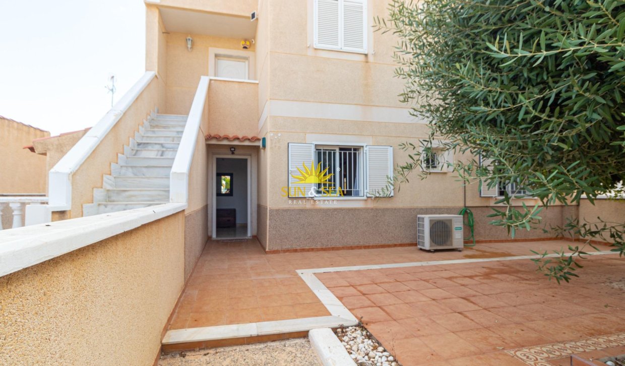 Resale - Townhouse - Orihuela Costa - Punta Prima