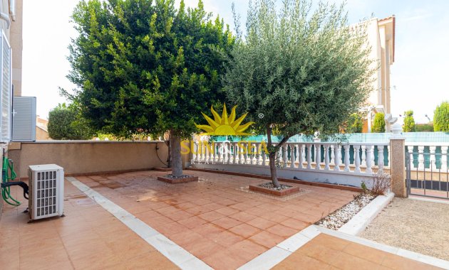 Resale - Townhouse - Orihuela Costa - Punta Prima