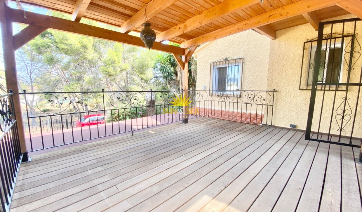 Alquiler a largo plazo - Chalet - Alfas del Pí - Albir