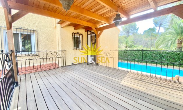 Alquiler a largo plazo - Chalet - Alfas del Pí - Albir