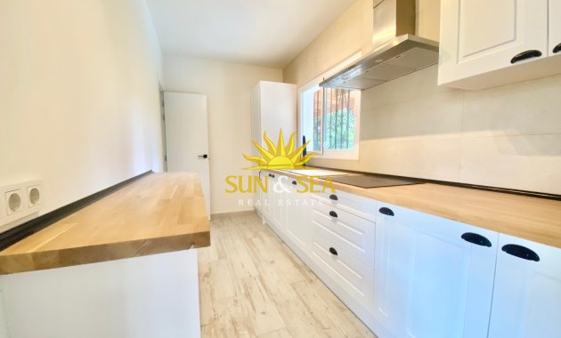 Alquiler a largo plazo - Chalet - Alfas del Pí - Albir