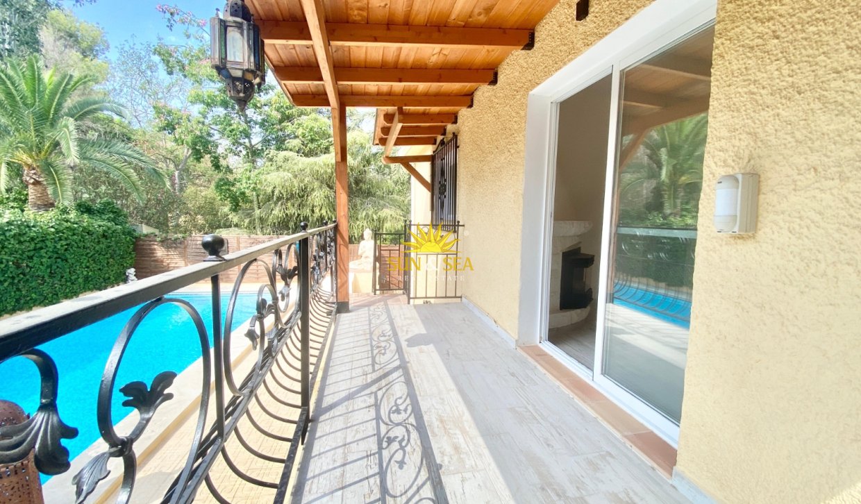 Alquiler a largo plazo - Chalet - Alfas del Pí - Albir