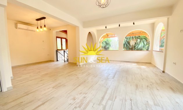 Alquiler a largo plazo - Chalet - Alfas del Pí - Albir