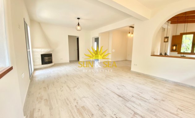 Alquiler a largo plazo - Chalet - Alfas del Pí - Albir