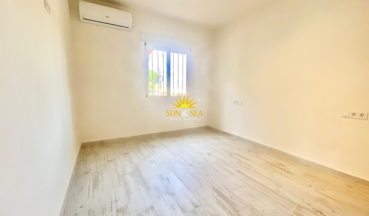 Alquiler a largo plazo - Chalet - Alfas del Pí - Albir