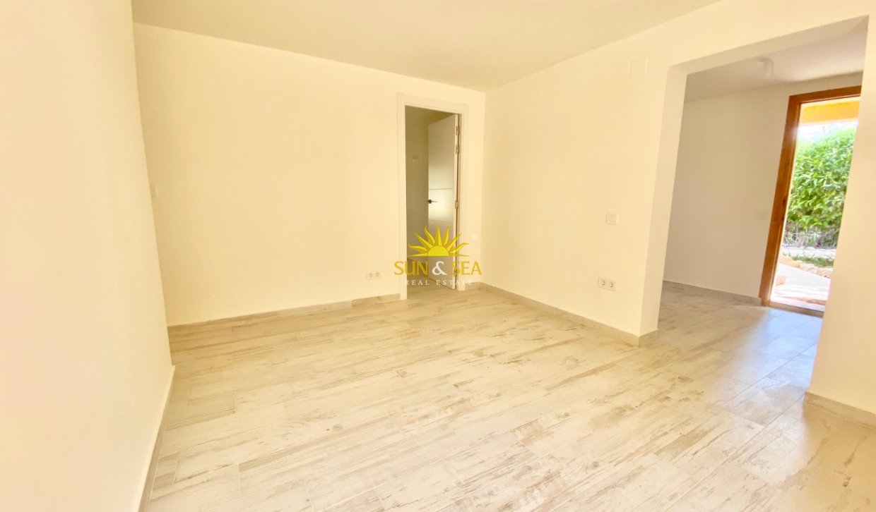 Alquiler a largo plazo - Chalet - Alfas del Pí - Albir