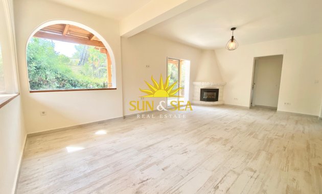 Alquiler a largo plazo - Chalet - Alfas del Pí - Albir