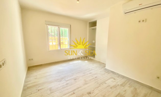 Alquiler a largo plazo - Chalet - Alfas del Pí - Albir