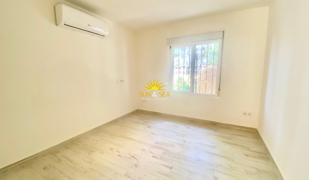 Alquiler a largo plazo - Chalet - Alfas del Pí - Albir