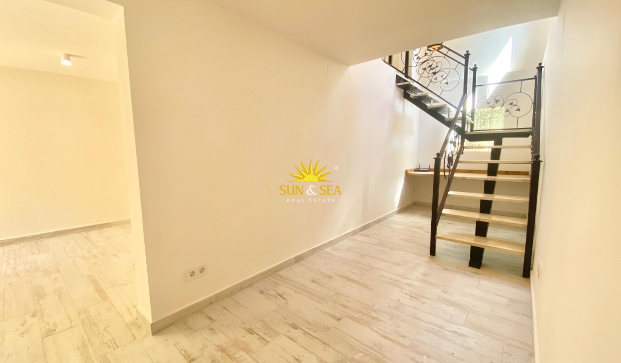 Alquiler a largo plazo - Chalet - Alfas del Pí - Albir