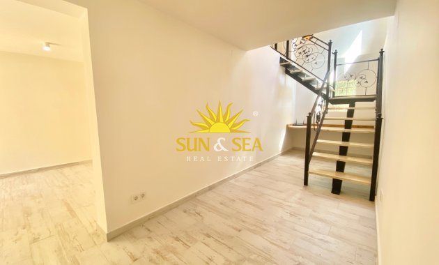 Alquiler a largo plazo - Chalet - Alfas del Pí - Albir