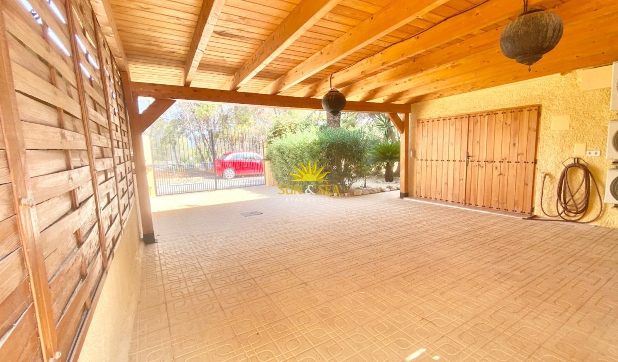 Alquiler a largo plazo - Chalet - Alfas del Pí - Albir